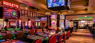 Antarmuka aplikasi mobile asia328top menampilkan meja live dealer dengan dealer profesional
